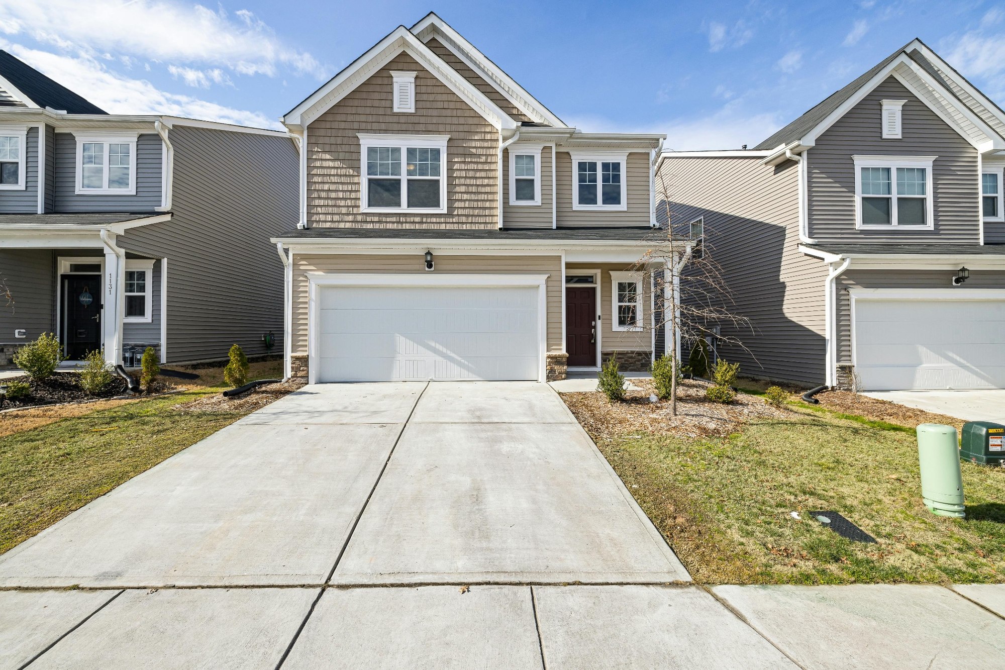 two story suburban custom home with attached garage in jackson tn custom homes stock two story suburban custom home with attached garage in jackson tn custom homes stock