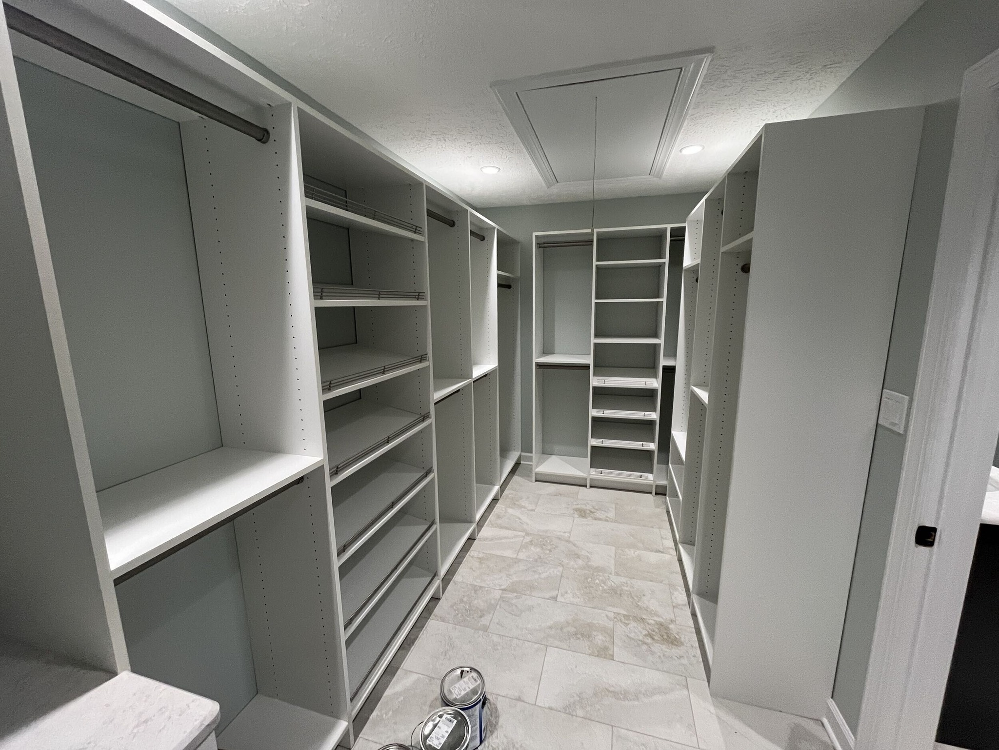 CLOSET1